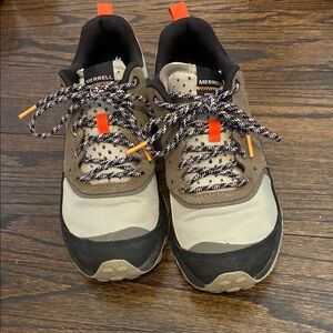 Merrell Men's Black and Tan Athletic Shoes